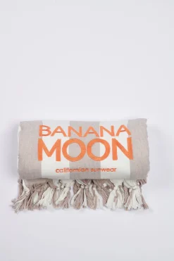 FOUTA AISSIA MARBELLA MEDINA-Banana Moon Online